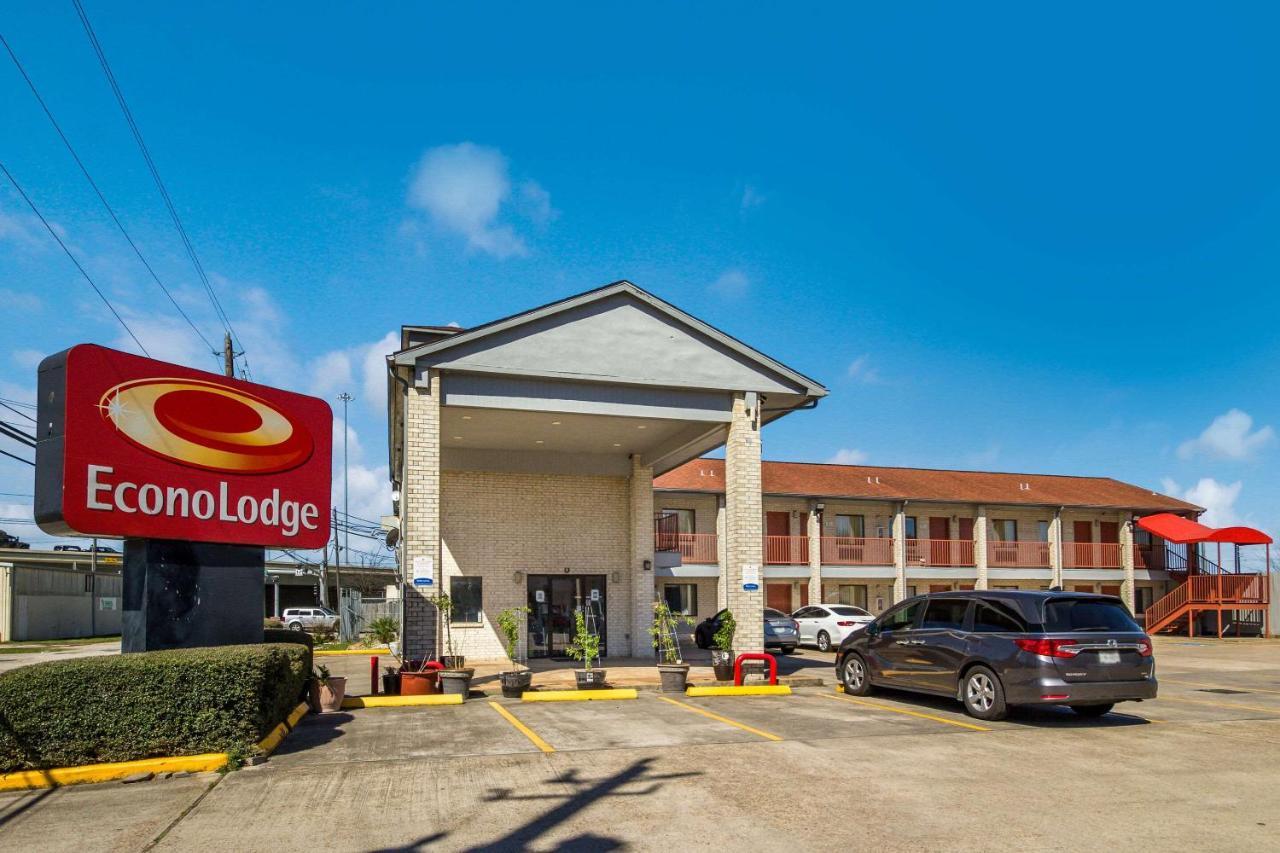 Econo Lodge Houston Brookhollow Екстериор снимка