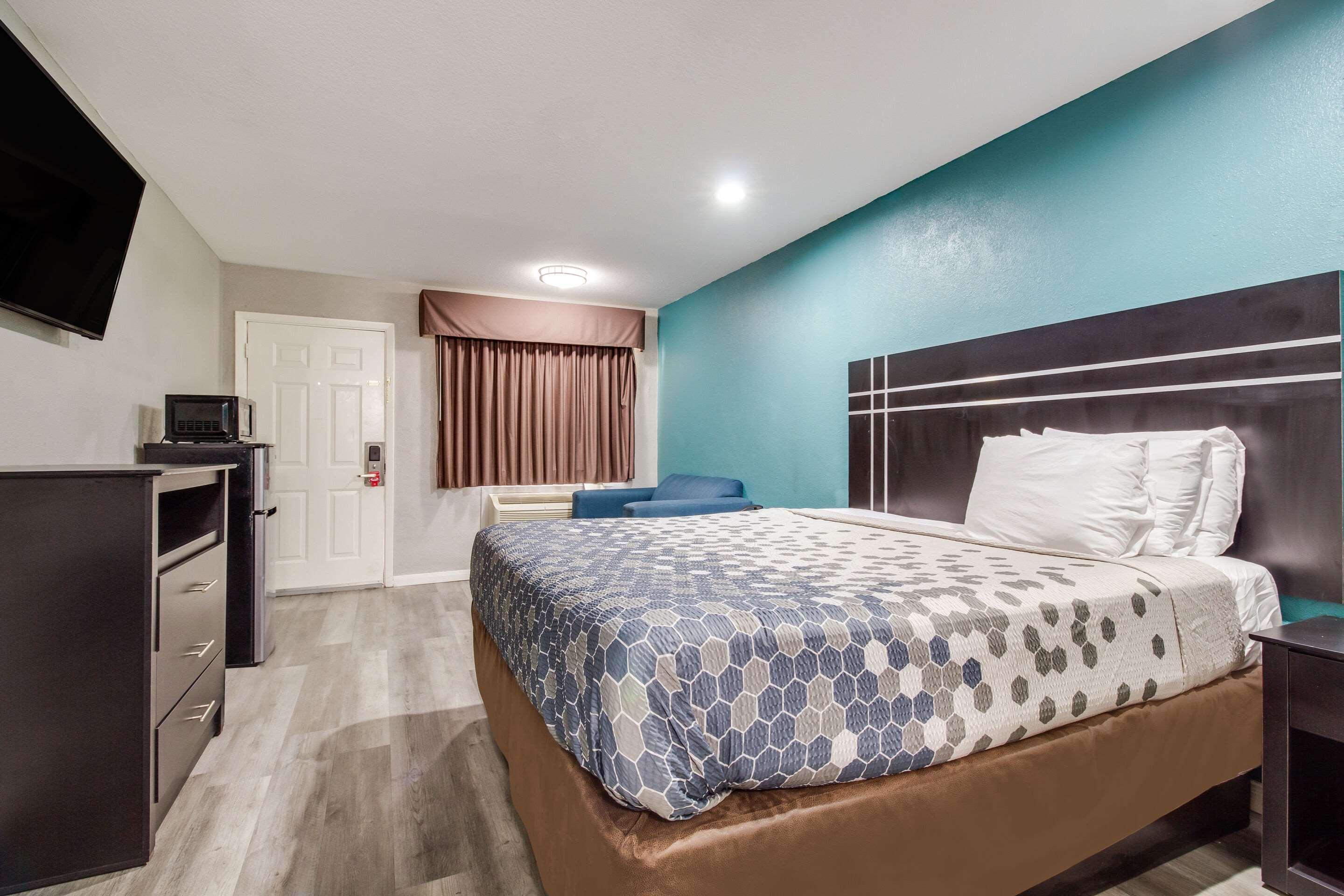 Econo Lodge Houston Brookhollow Екстериор снимка