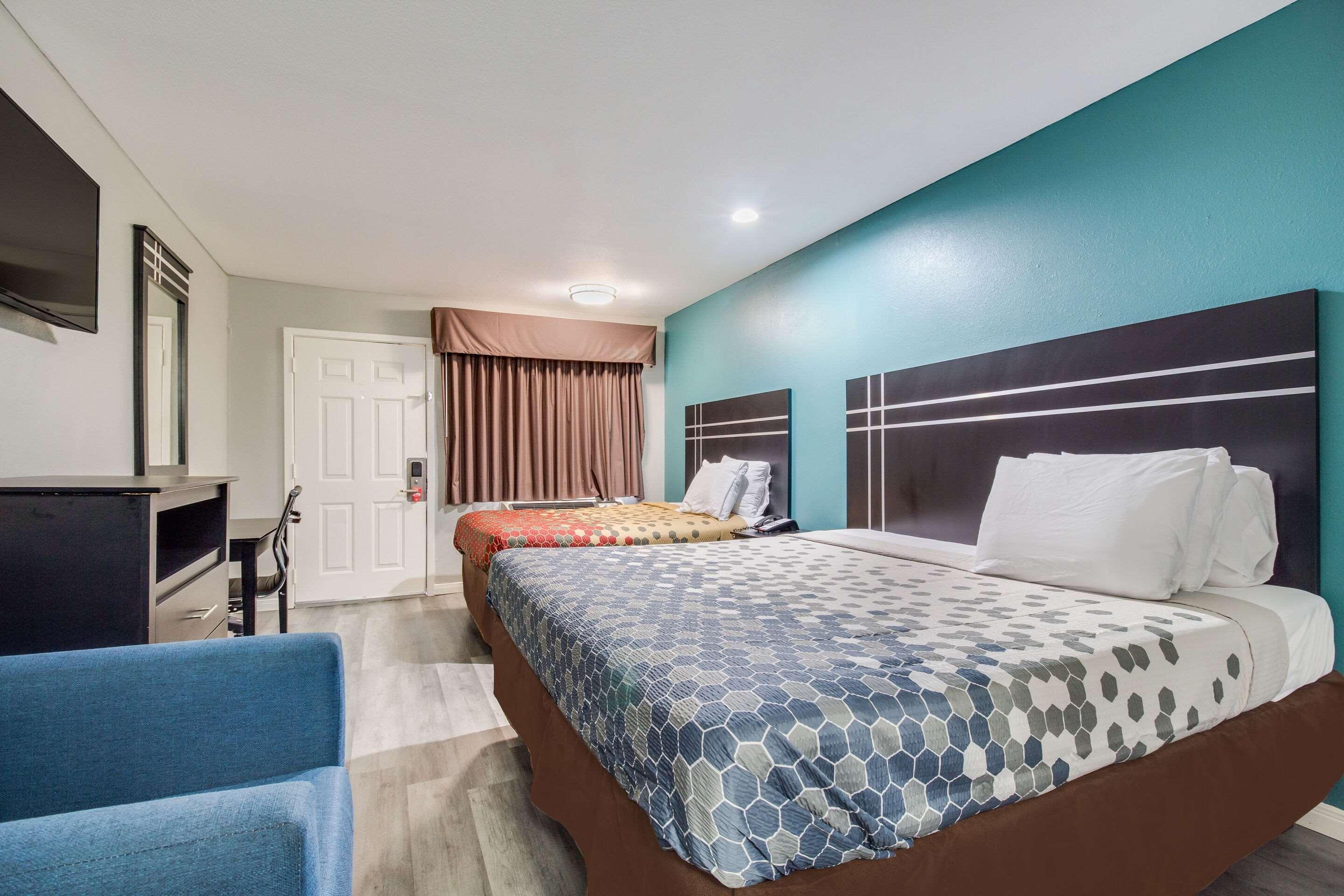 Econo Lodge Houston Brookhollow Екстериор снимка