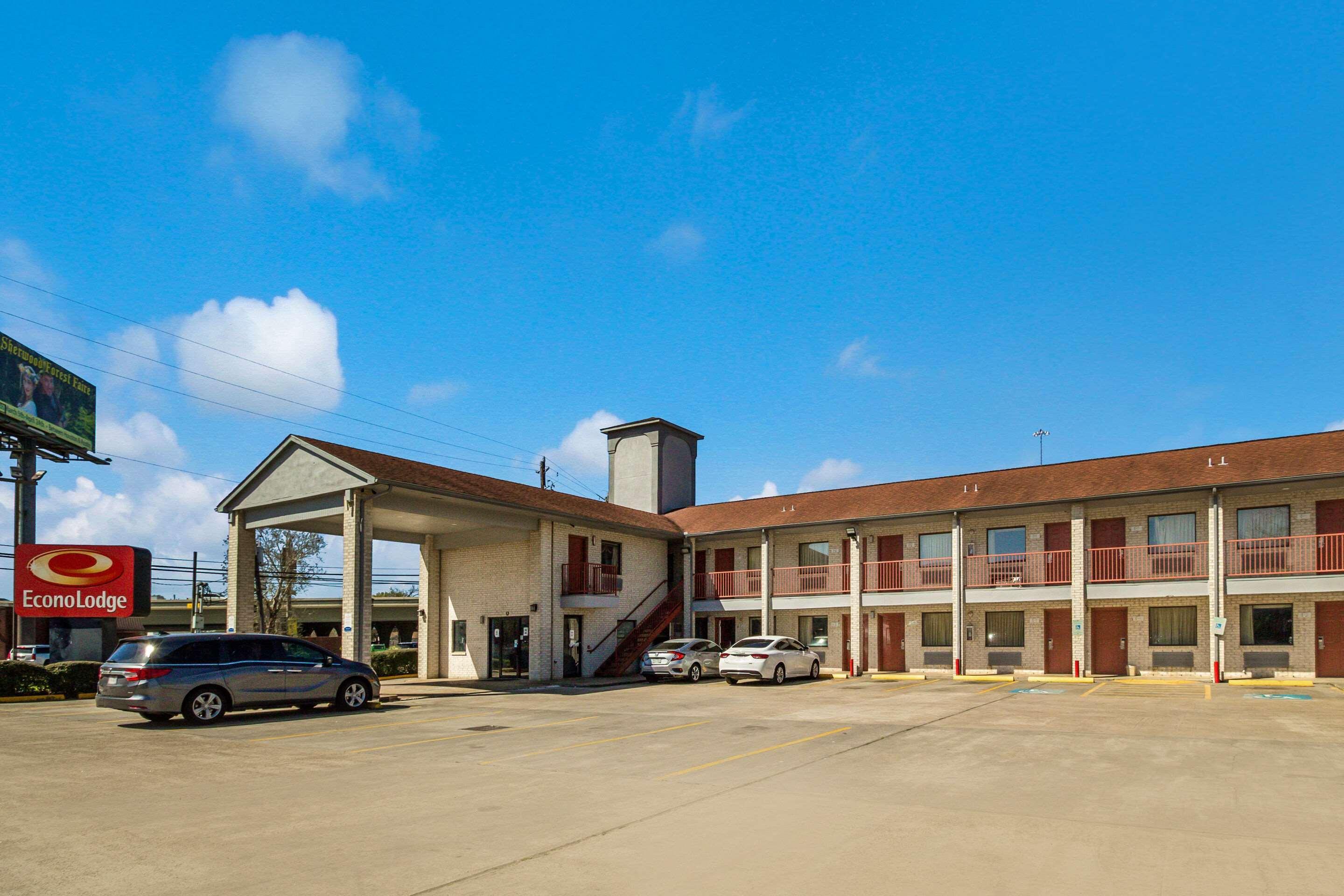 Econo Lodge Houston Brookhollow Екстериор снимка