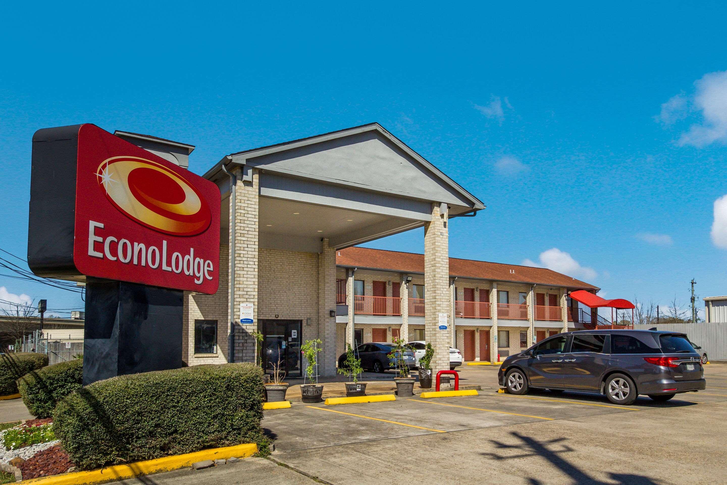 Econo Lodge Houston Brookhollow Екстериор снимка