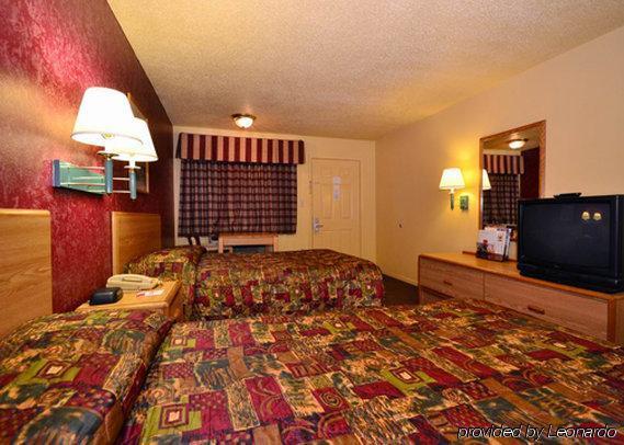 Econo Lodge Houston Brookhollow Стая снимка